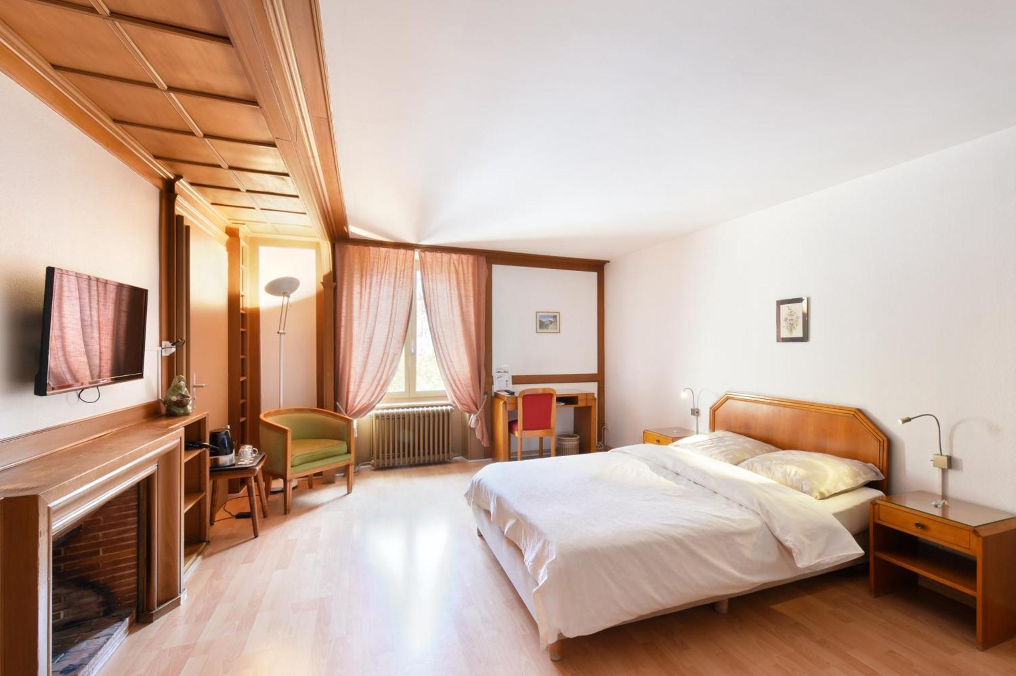 Hotel De L'Aigle Couvet Room photo
