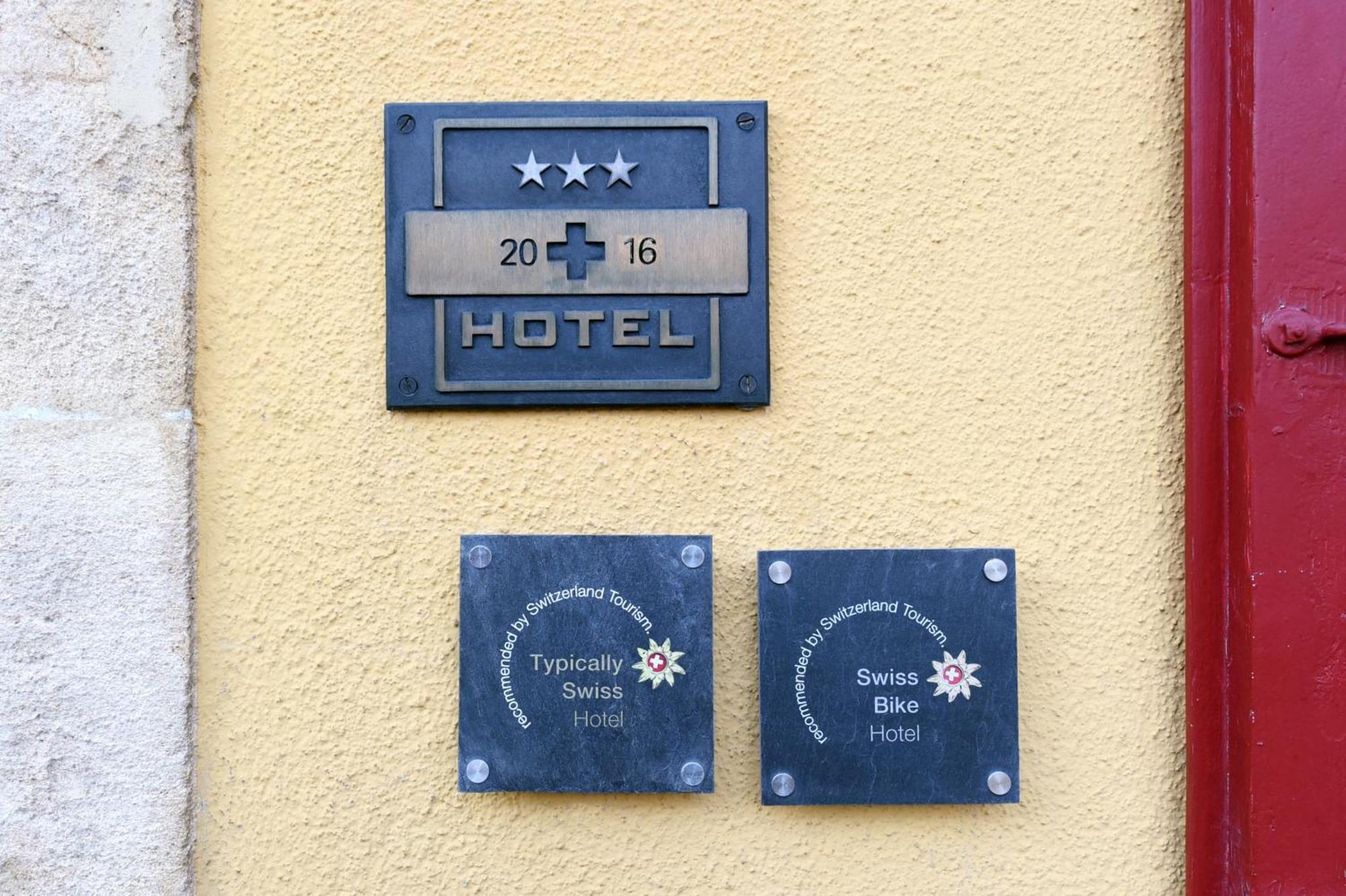 Hotel De L'Aigle Couvet Exterior photo