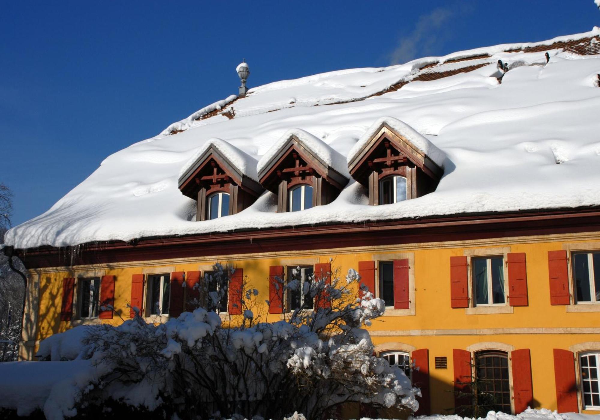 Hotel De L'Aigle Couvet Exterior photo